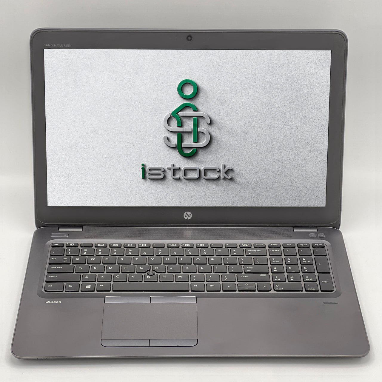 HP ZBook 15 G3 / CPU Intel Xeon E3-1545M / Ram 8GB DDR4 / SSD 256GB / VGA 4G Nvidia / 15.6 inch FHD